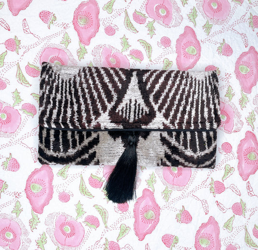 Ikat Clutch - Black Fan